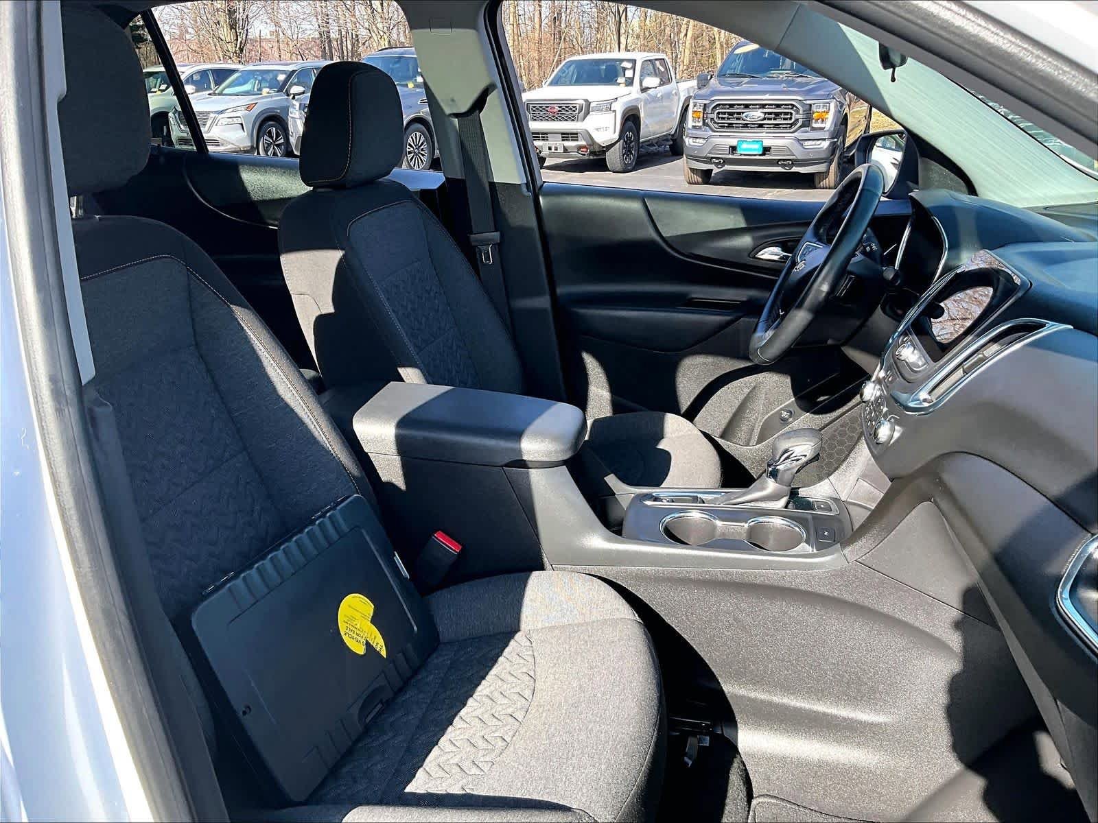 Used 2023 Chevrolet Equinox LT AWD/4WD image 11