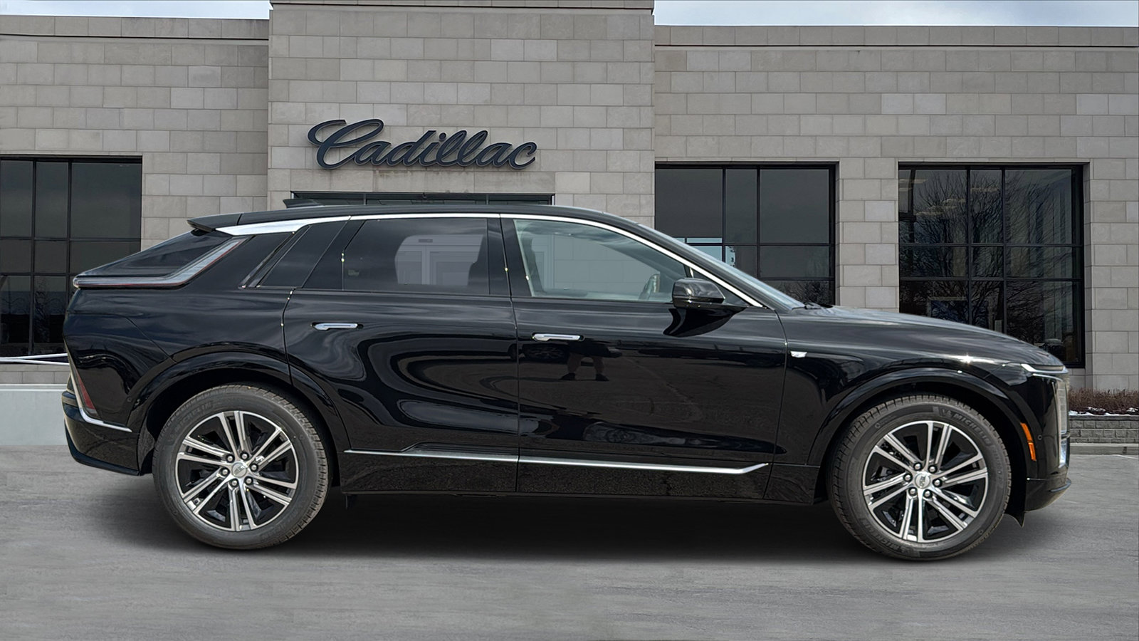 New 2026 Cadillac Lyriq Premium Luxury w/ LPO, Floor Liner Package AWD/4WD image 2