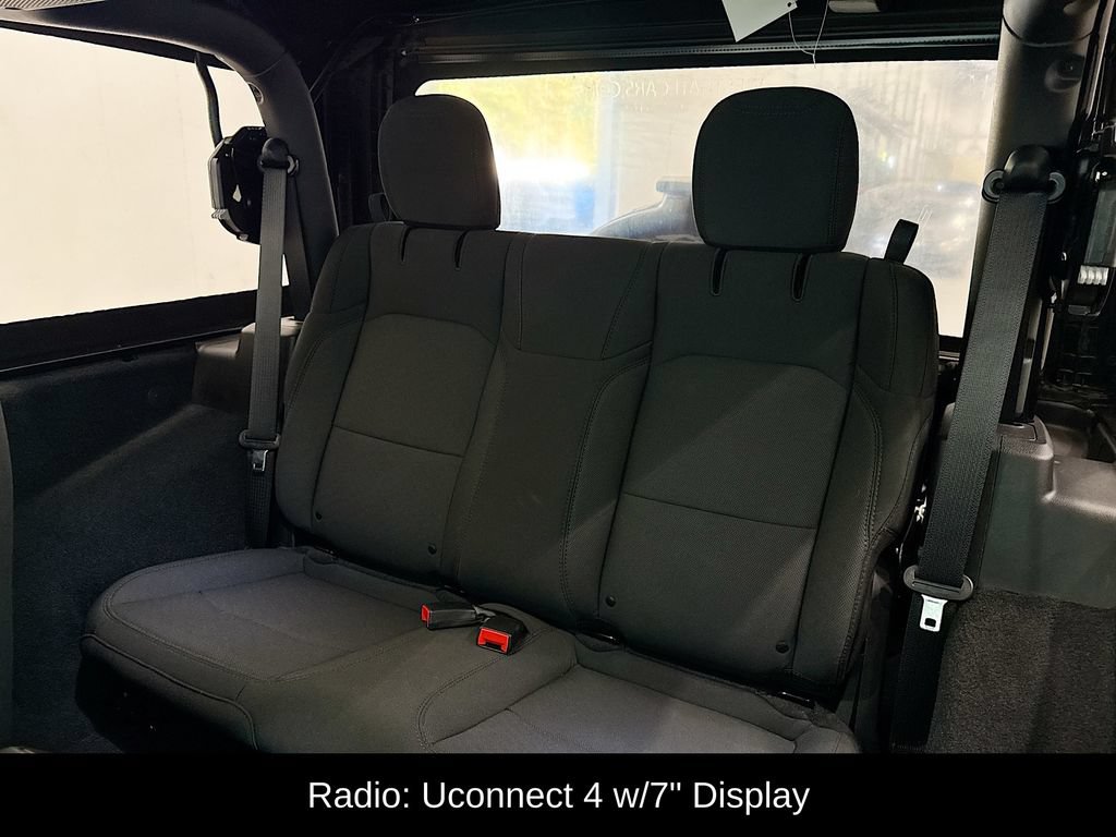 Used 2022 Jeep Wrangler Sport AWD/4WD image 11