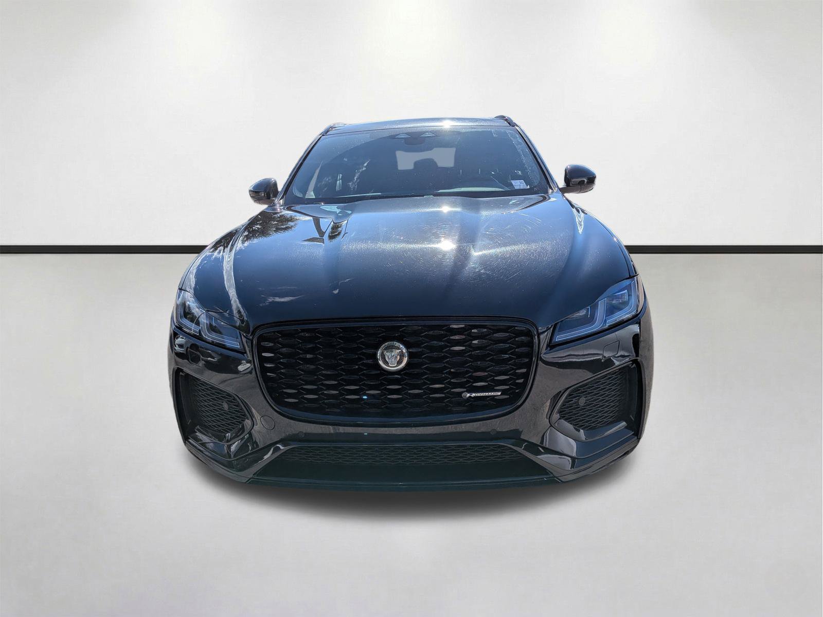 Used 2025 Jaguar F-PACE R-Dynamic S AWD/4WD image 9