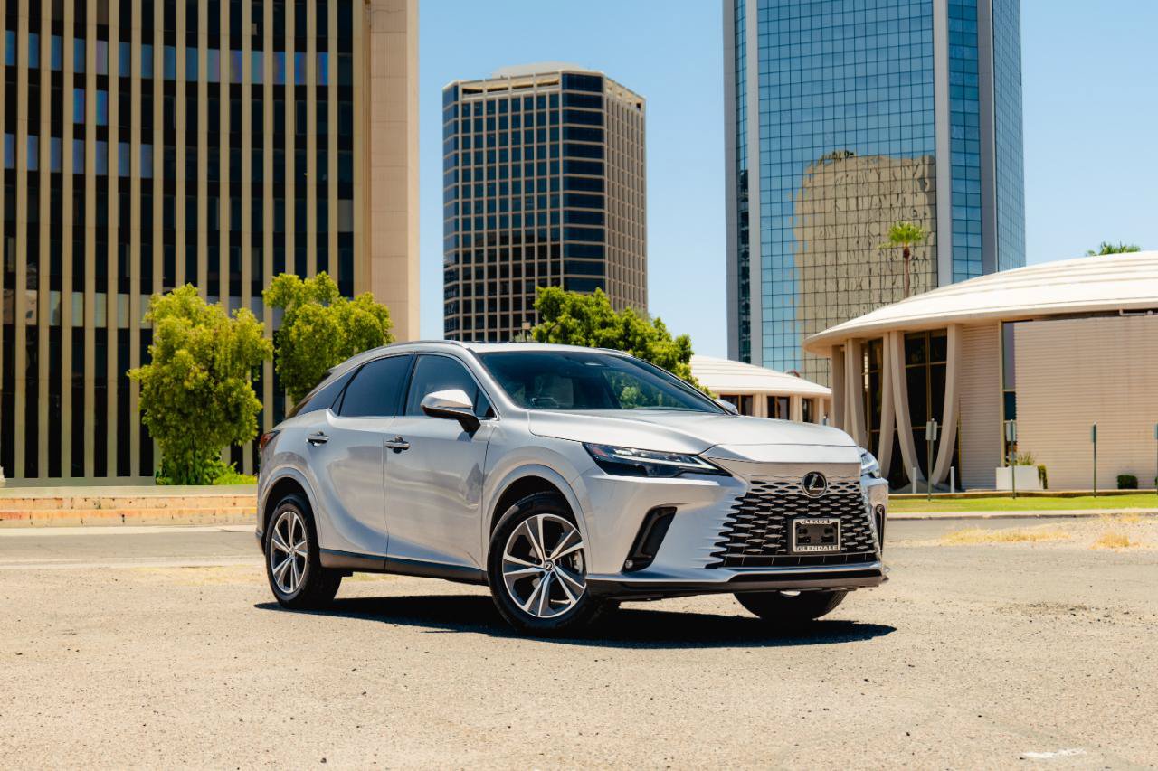 Used 2023 Lexus RX 350 Premium w/ Cold Area Package FWD image 6