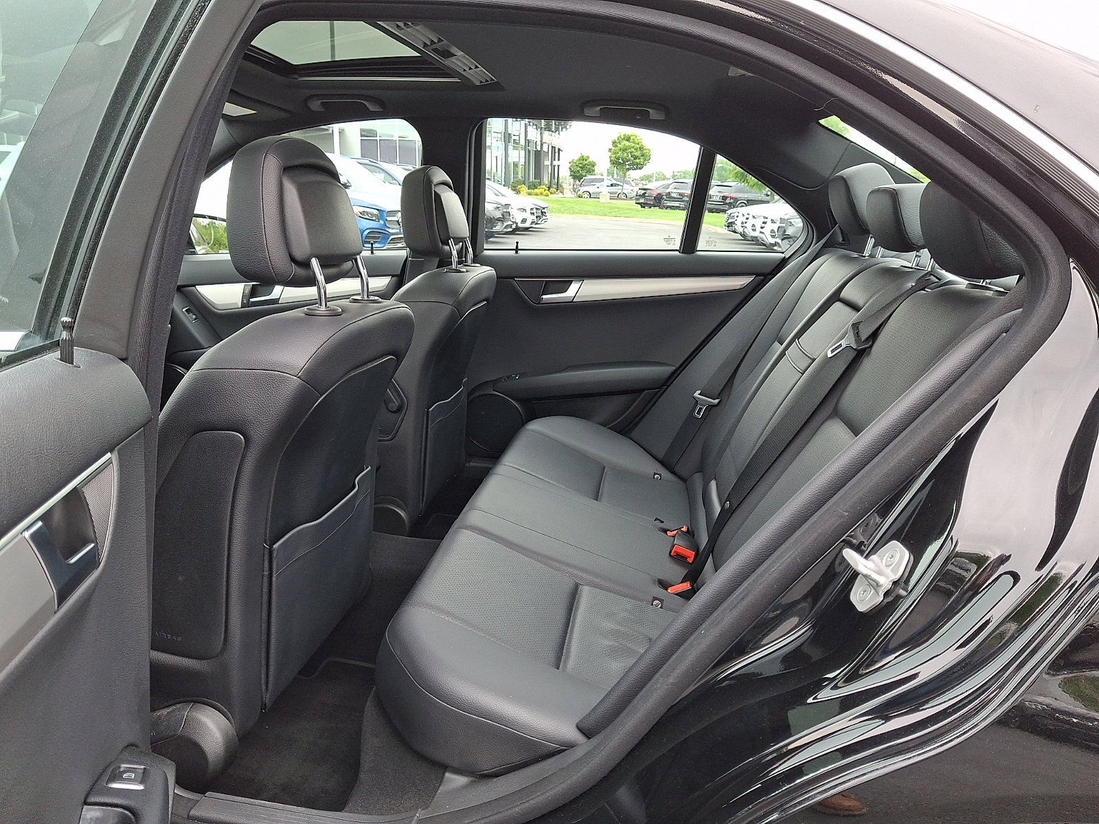 Used 2014 Mercedes-Benz C 300 4MATIC Sedan image 10