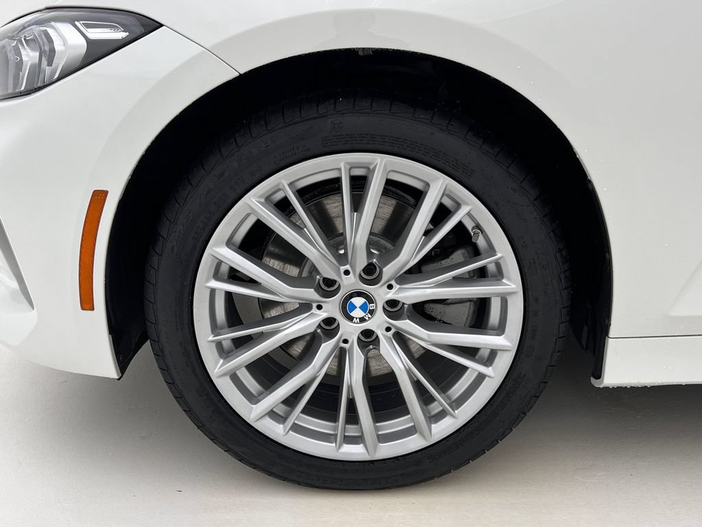 Certified 2023 BMW 330i xDrive Sedan w/ Convenience Package AWD/4WD image 27