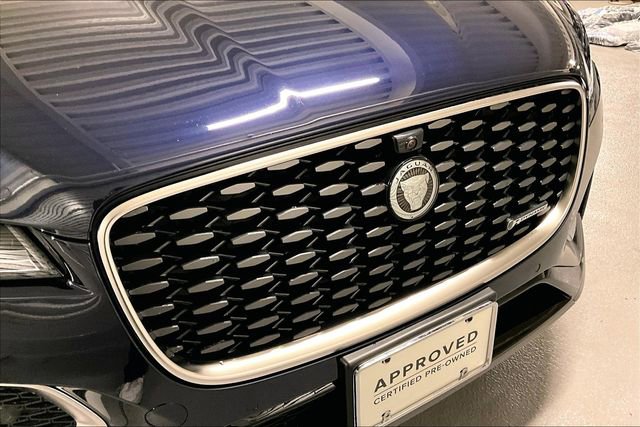Certified 2025 Jaguar F-PACE R-Dynamic S AWD/4WD image 31