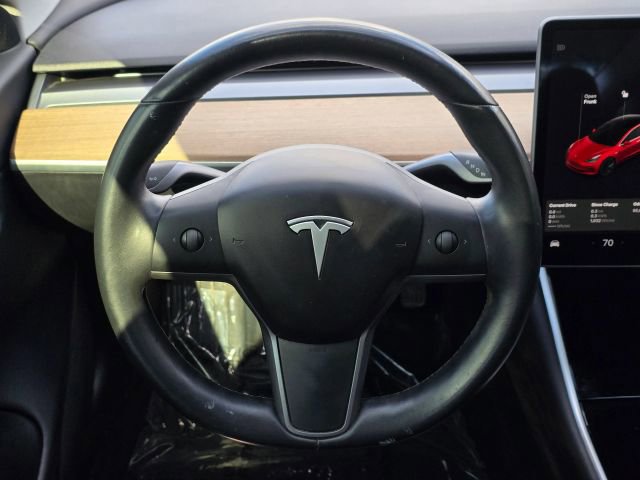 Used 2018 Tesla Model 3 image 21