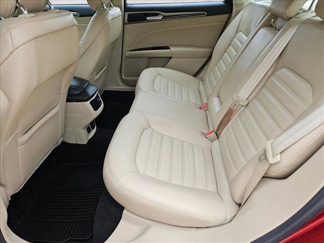 Used 2014 Ford Fusion SE w/ Equipment Group 502A image 18