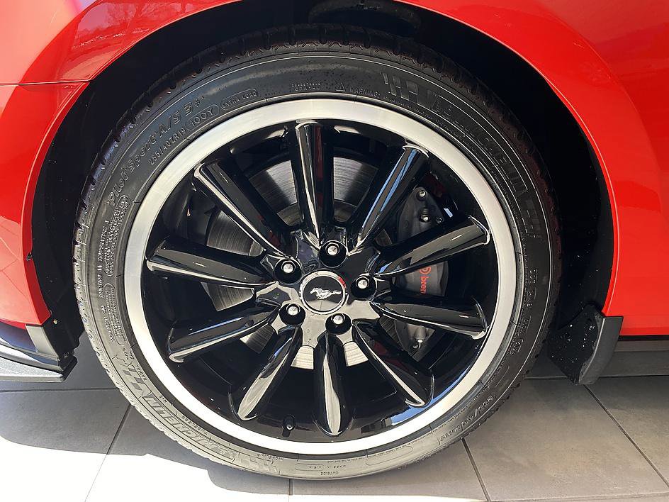 Used 2012 Ford Mustang Boss 302 w/ Boss 302 Accessory Pkg image 8