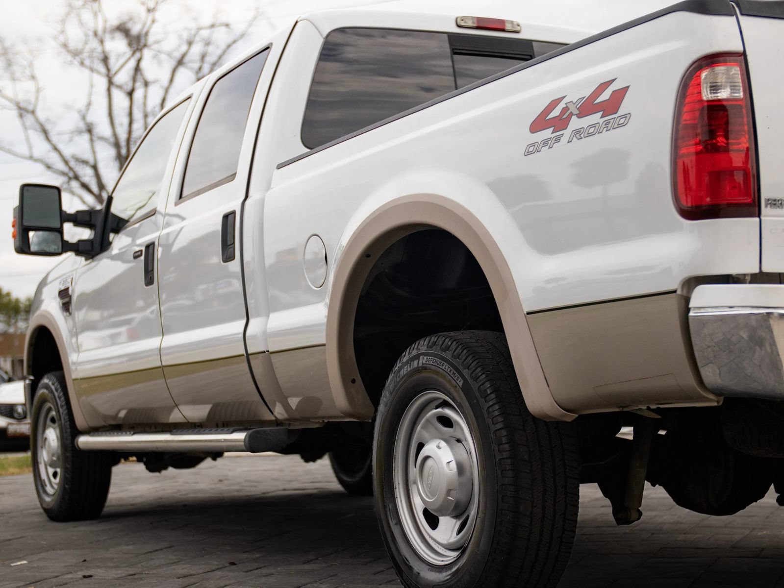 Used 2008 Ford F350 Lariat AWD/4WD image 11