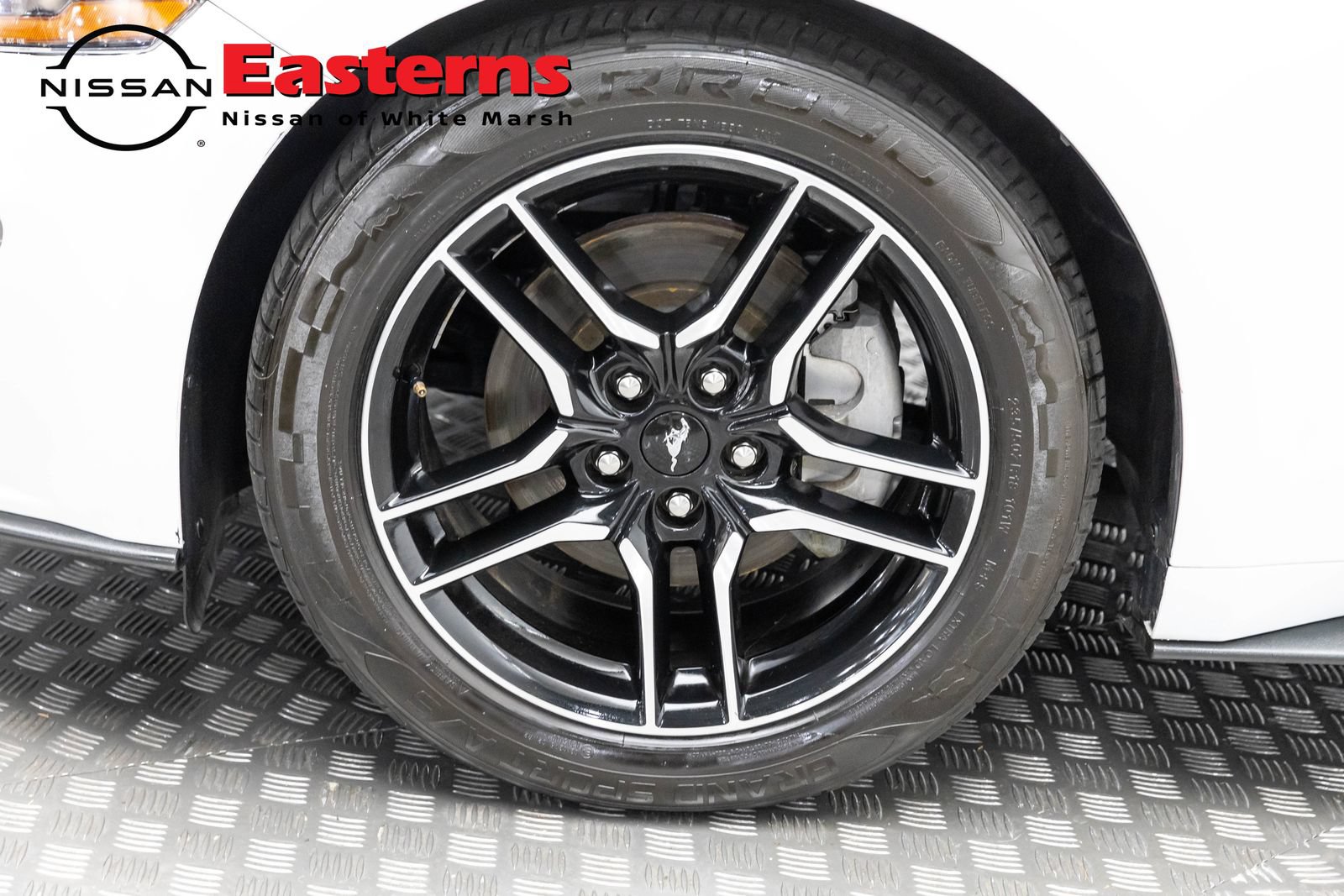 Used 2022 Ford Mustang Premium RWD image 29