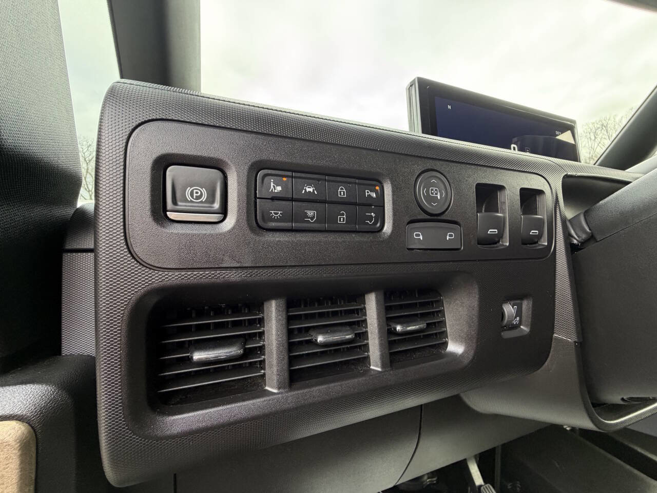 Used 2025 Chevrolet Brightdrop 600 image 33