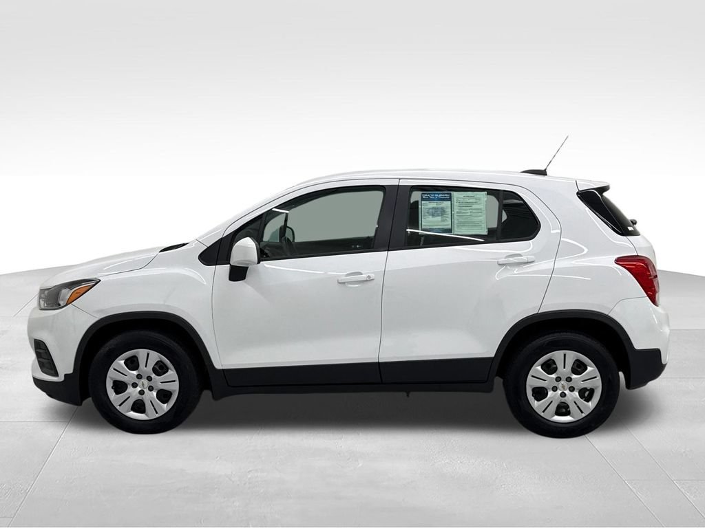 Used 2018 Chevrolet Trax LS FWD image 4