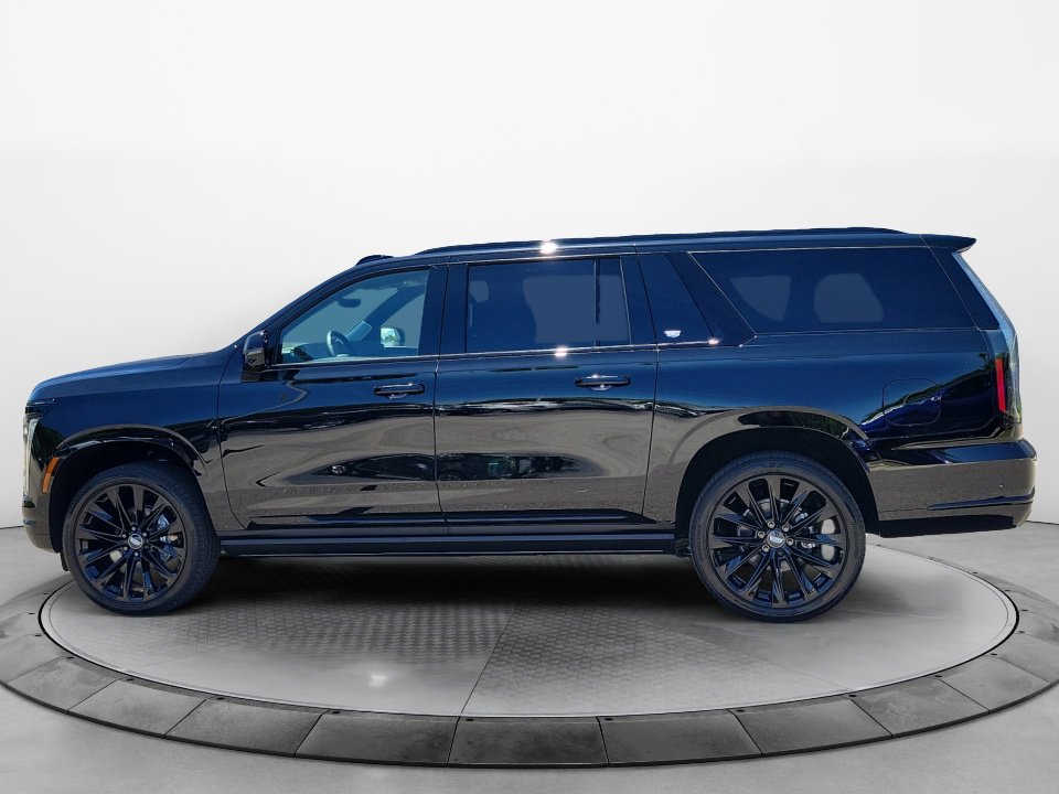 New 2026 Cadillac Escalade ESV Platinum Sport w/ LPO, ONYX Package AWD/4WD image 4