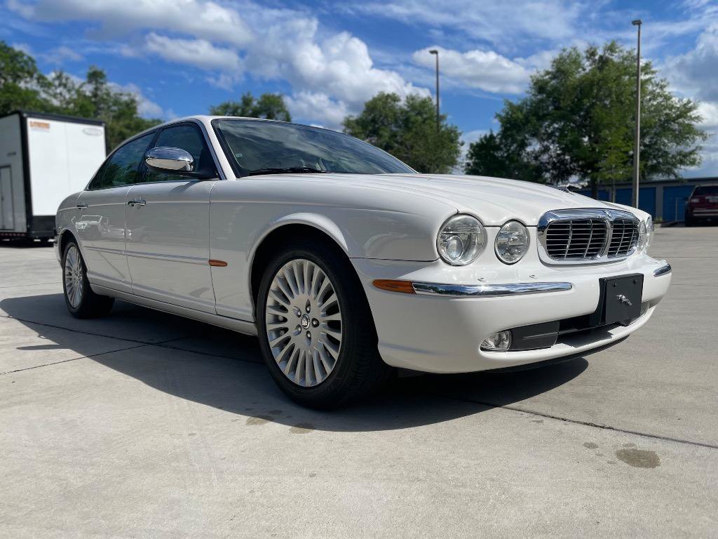 Used 2005 Jaguar XJ Vanden Plas RWD image 12