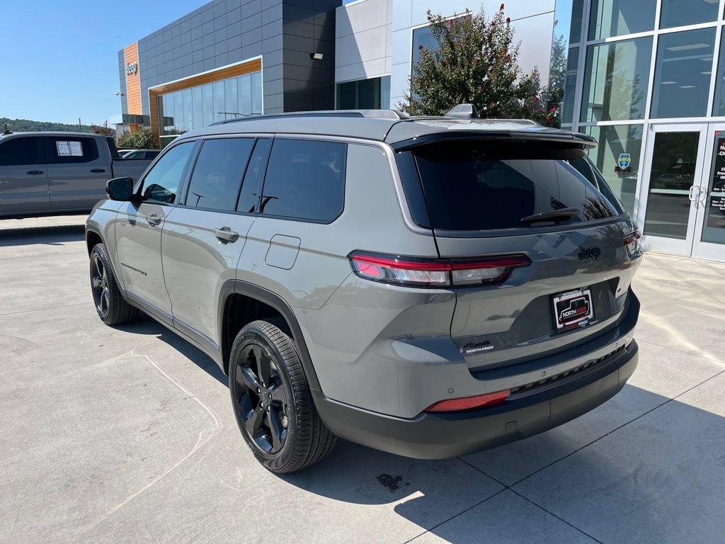 New 2027 Jeep Grand Cherokee L Limited w/ Limited Altitude Package AWD/4WD image 19