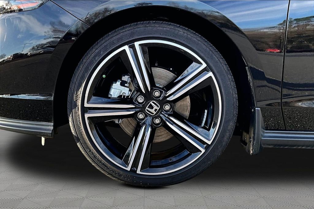 Used 2025 Honda Accord Sport image 24