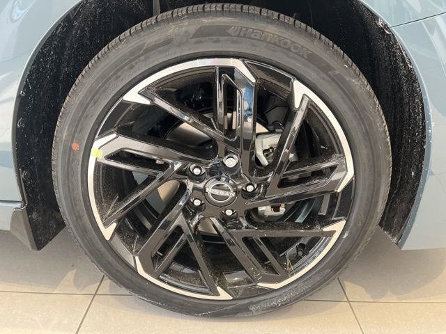 New 2026 Nissan Sentra SR w/ SR Premium Package FWD image 30