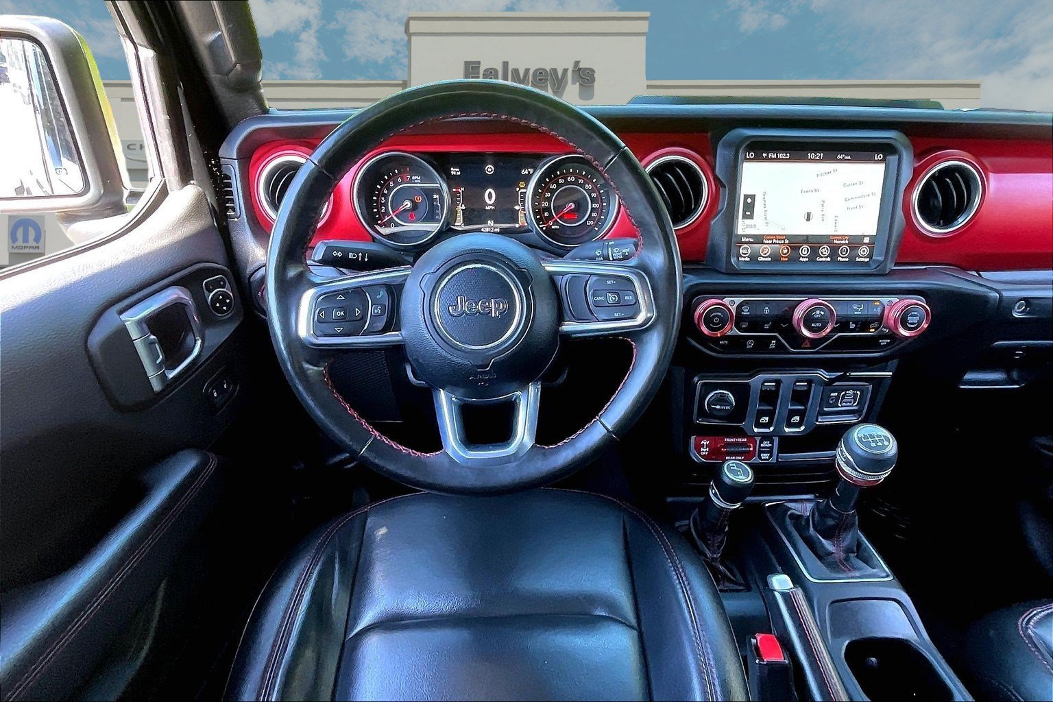 Used 2022 Jeep Wrangler Rubicon w/ LED Lighting Group AWD/4WD image 5