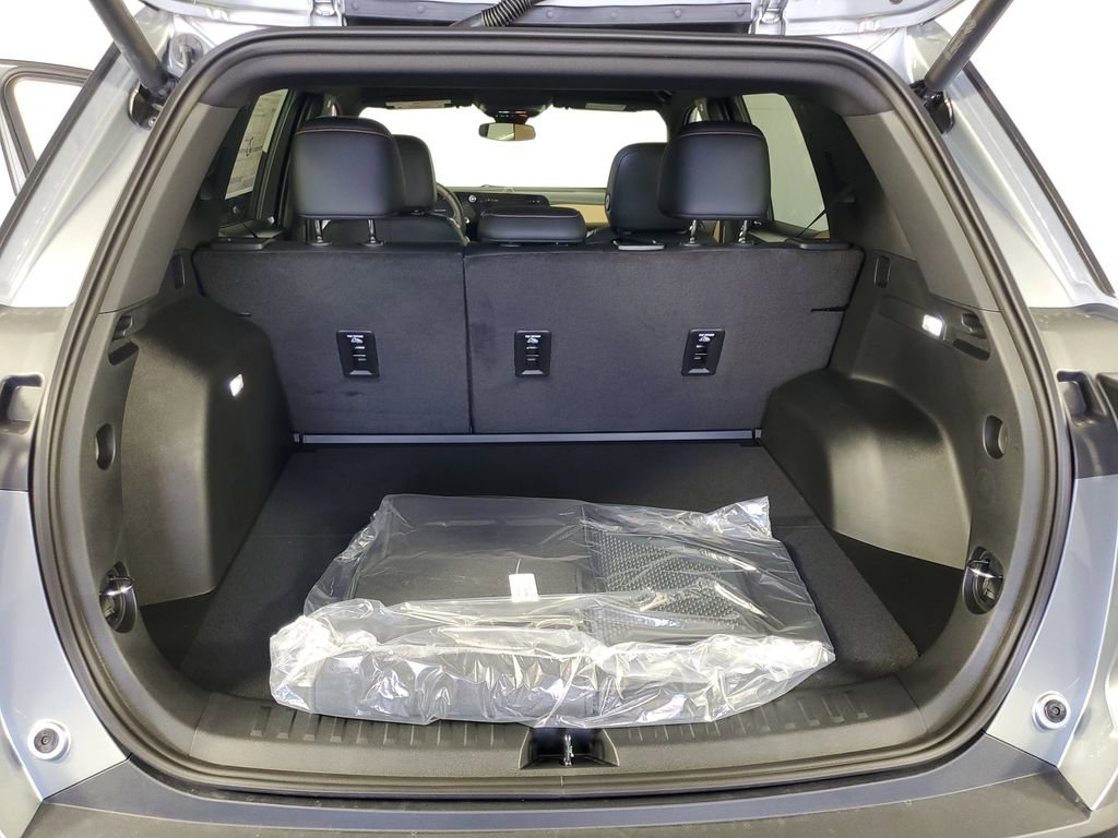 New 2026 Chevrolet Equinox ACTIV FWD image 34
