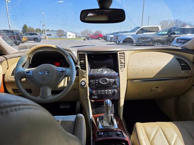 Used 2011 INFINITI FX35 AWD w/ Premium Pkg image 17