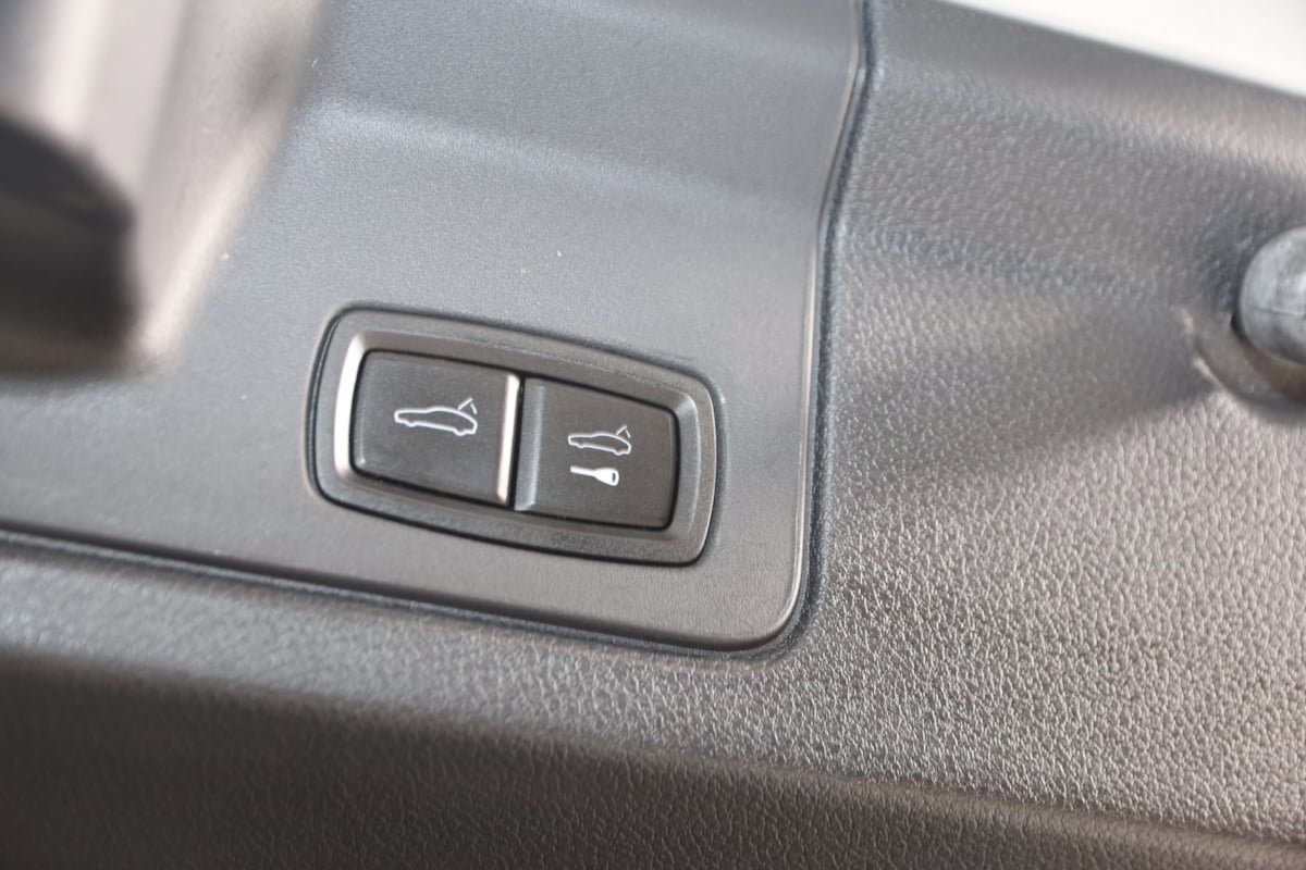 Used 2016 Porsche Panamera 4 Edition AWD/4WD image 42