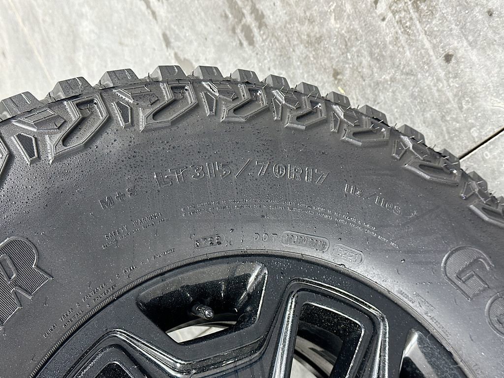 Used 2016 Jeep Wrangler Unlimited Sport AWD/4WD image 32