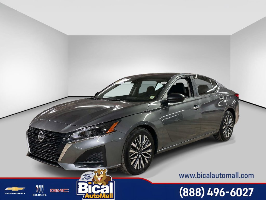 Used 2025 Nissan Altima 2.5 SV