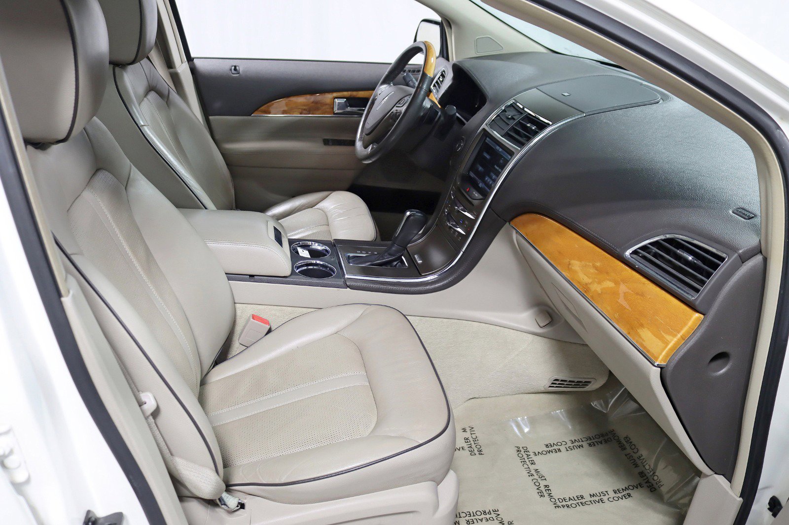 Used 2013 Lincoln MKX AWD image 28