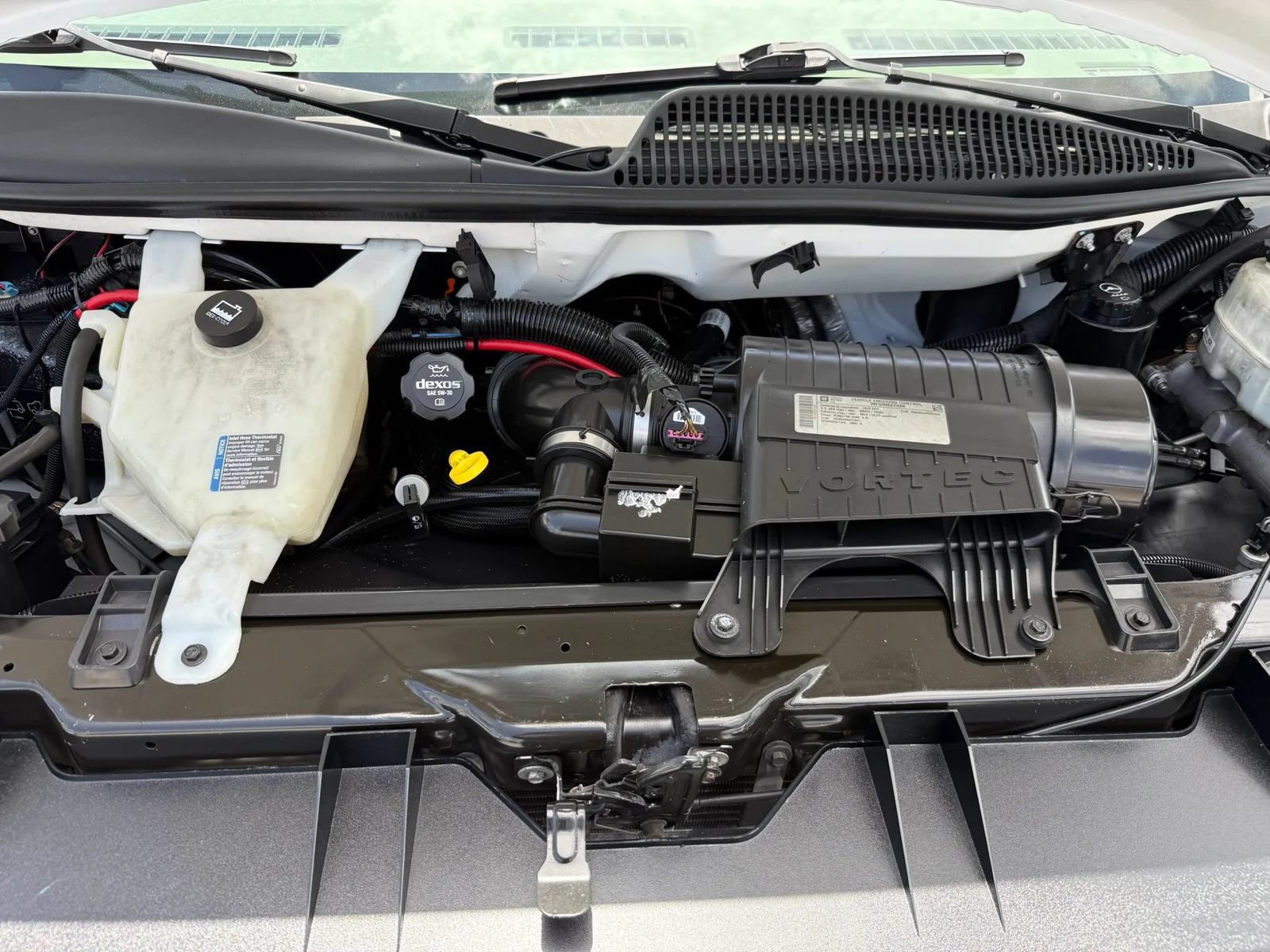Used 2013 Chevrolet Express 2500 RWD image 25
