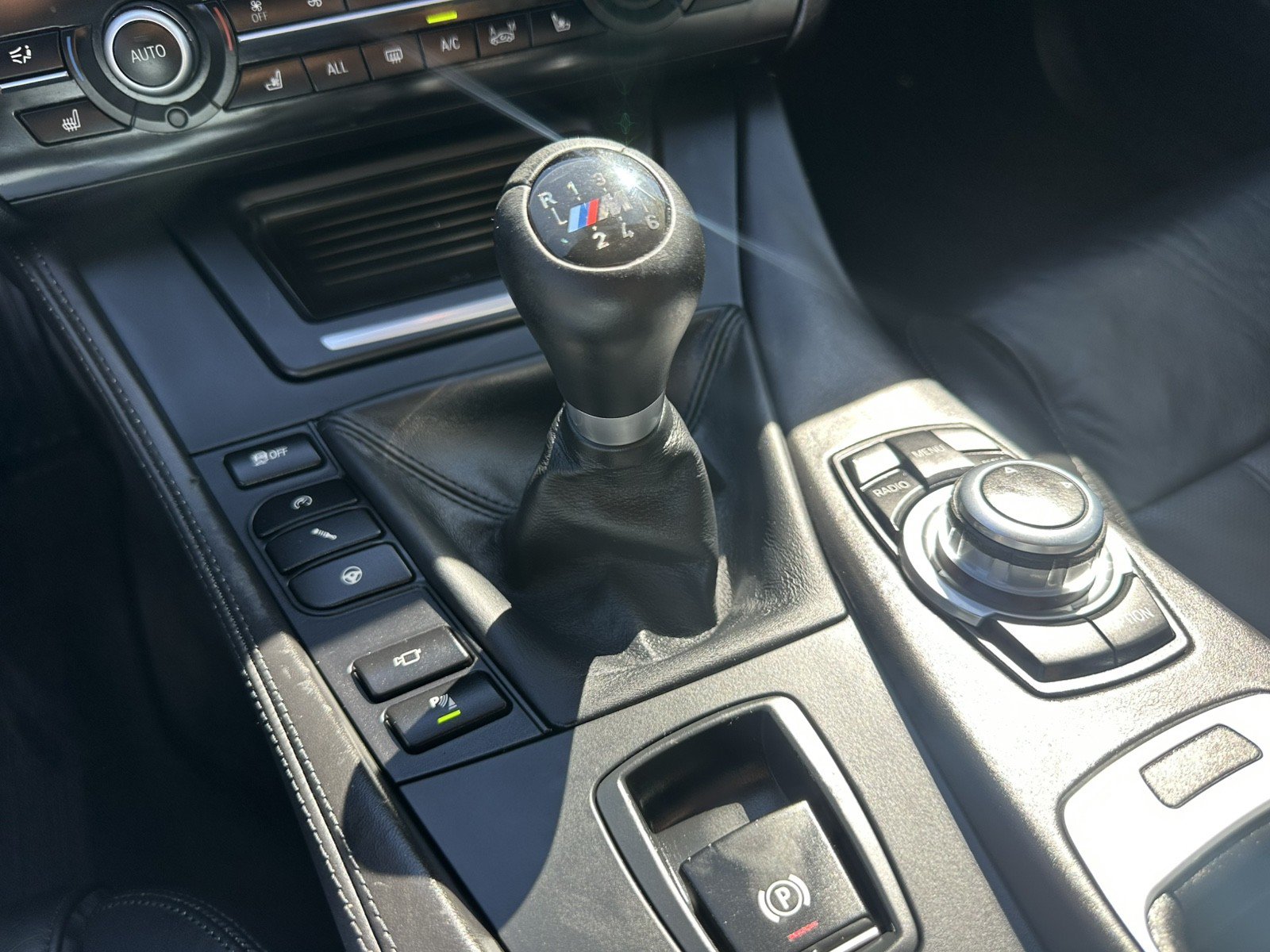 Used 2013 BMW M5 RWD image 24