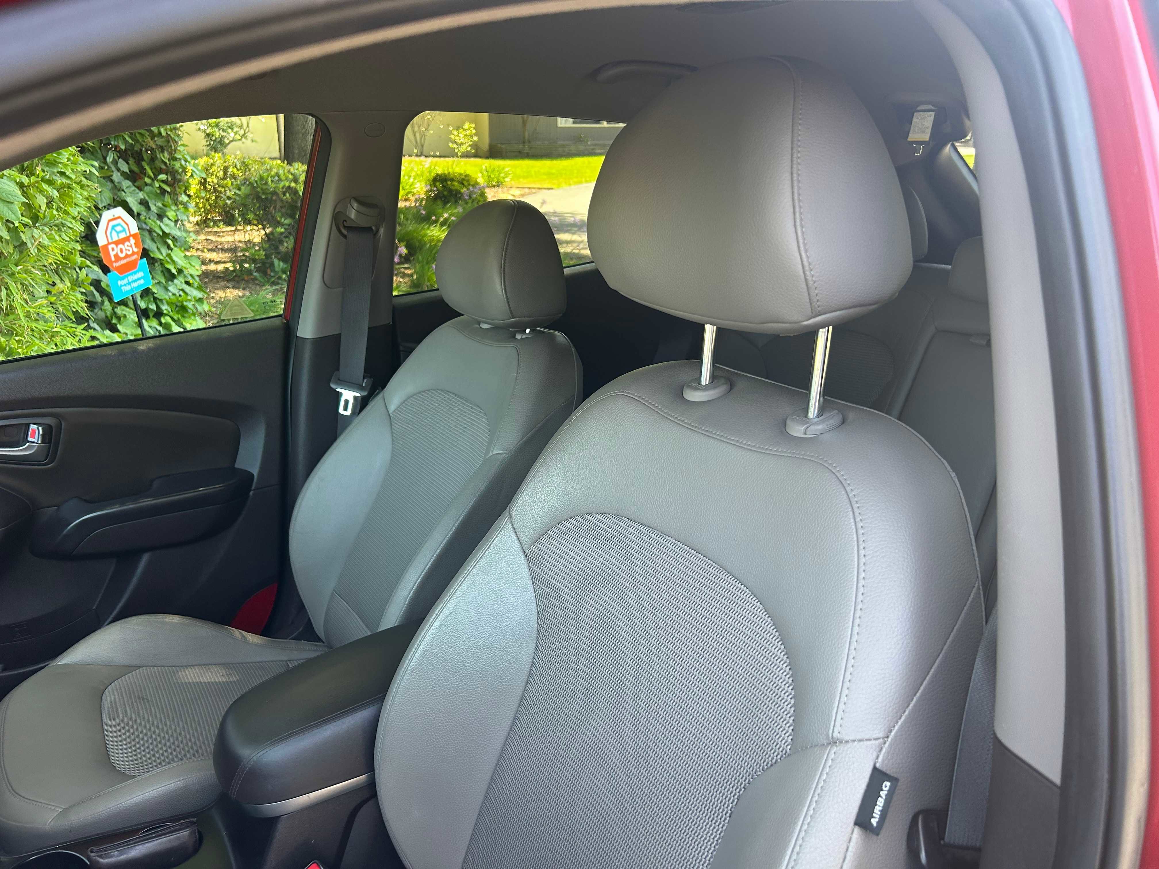 Used 2015 Hyundai Tucson SE image 11