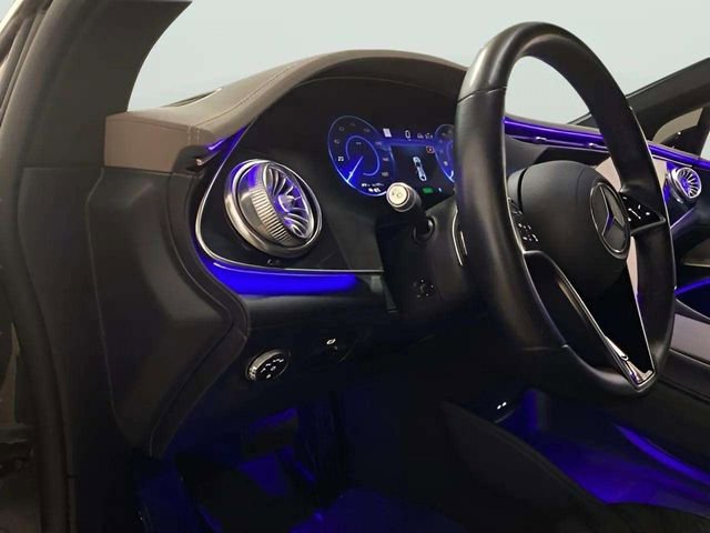 Used 2023 Mercedes-Benz EQS 580 4MATIC Sedan image 22