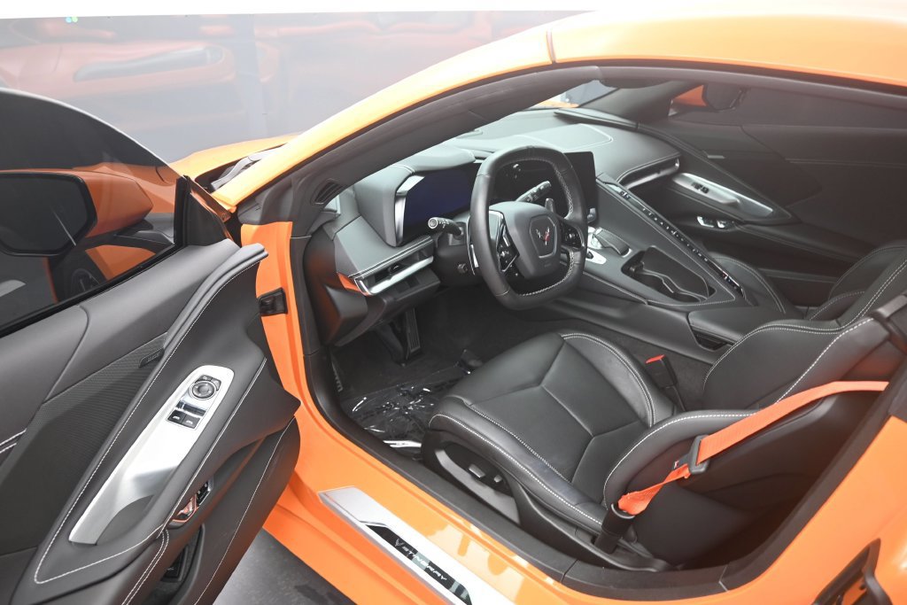 Used 2022 Chevrolet Corvette Stingray Coupe w/ 1LT RWD image 10