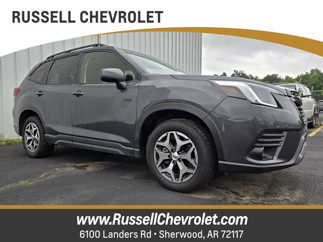 Used 2022 Subaru Forester Premium AWD/4WD image 1