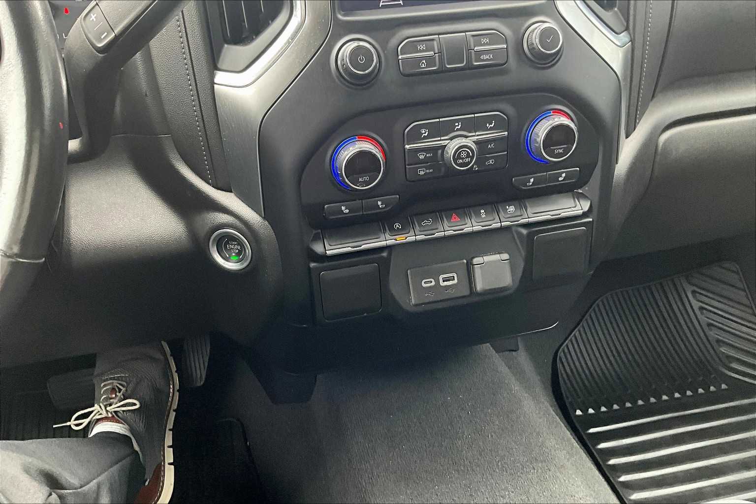 Used 2021 Chevrolet Silverado 1500 RST image 25