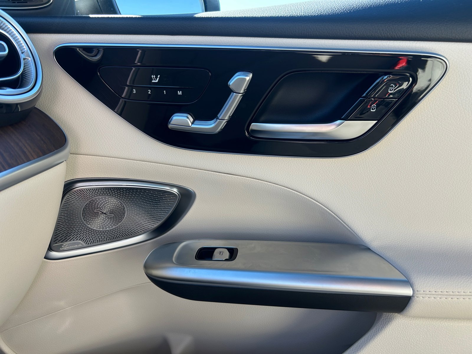 Certified 2025 Mercedes-Benz C 300 4MATIC Sedan image 16