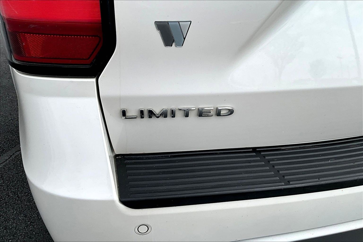 Used 2019 Ford Expedition Limited image 24