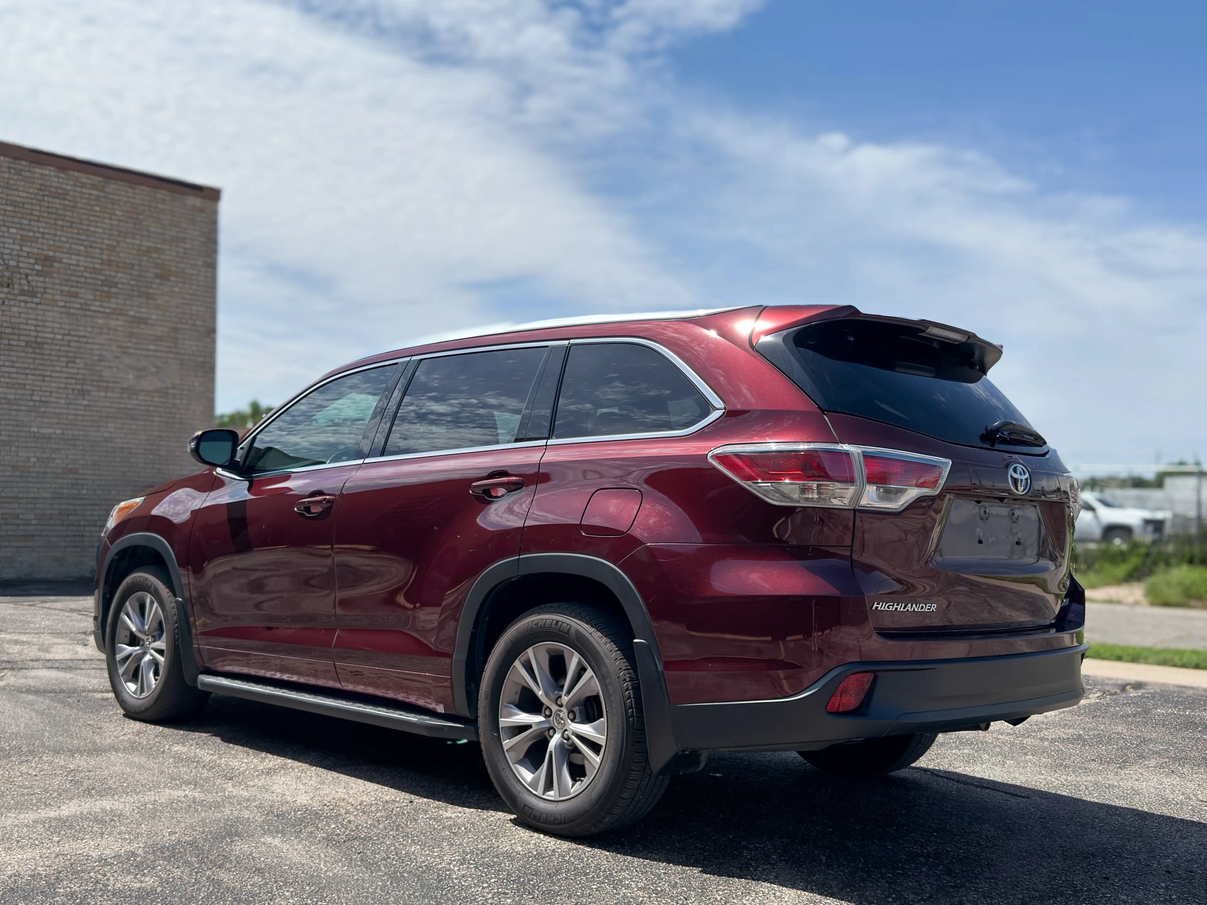 Used 2015 Toyota Highlander XLE FWD image 5