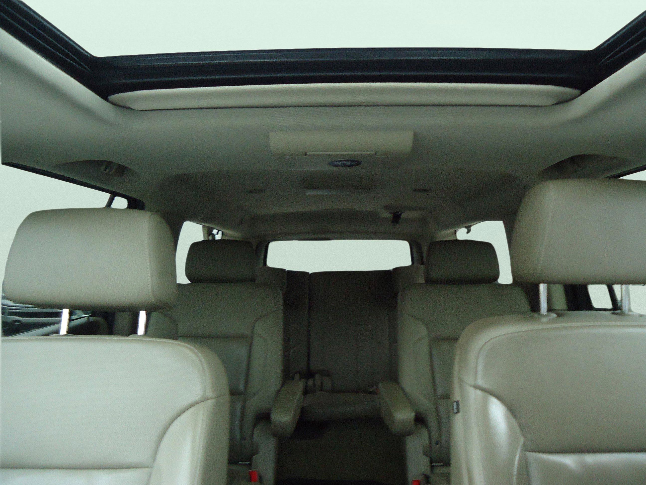 Used 2017 Chevrolet Suburban Premier image 32