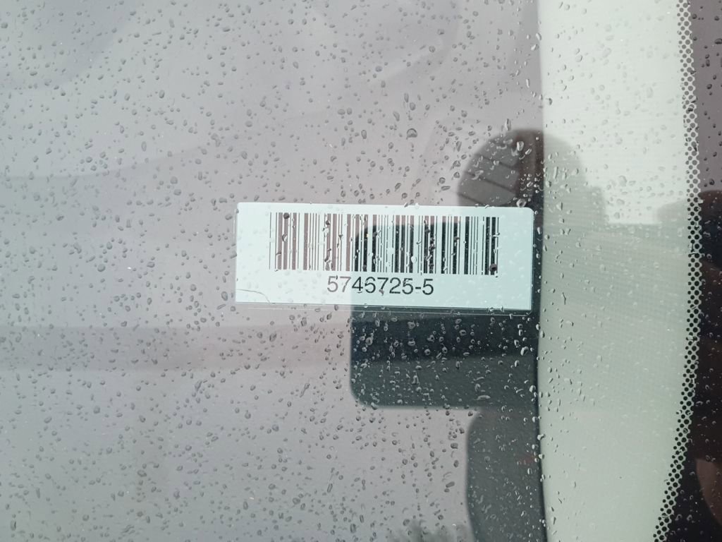 Used 2025 Hyundai Venue SEL image 13