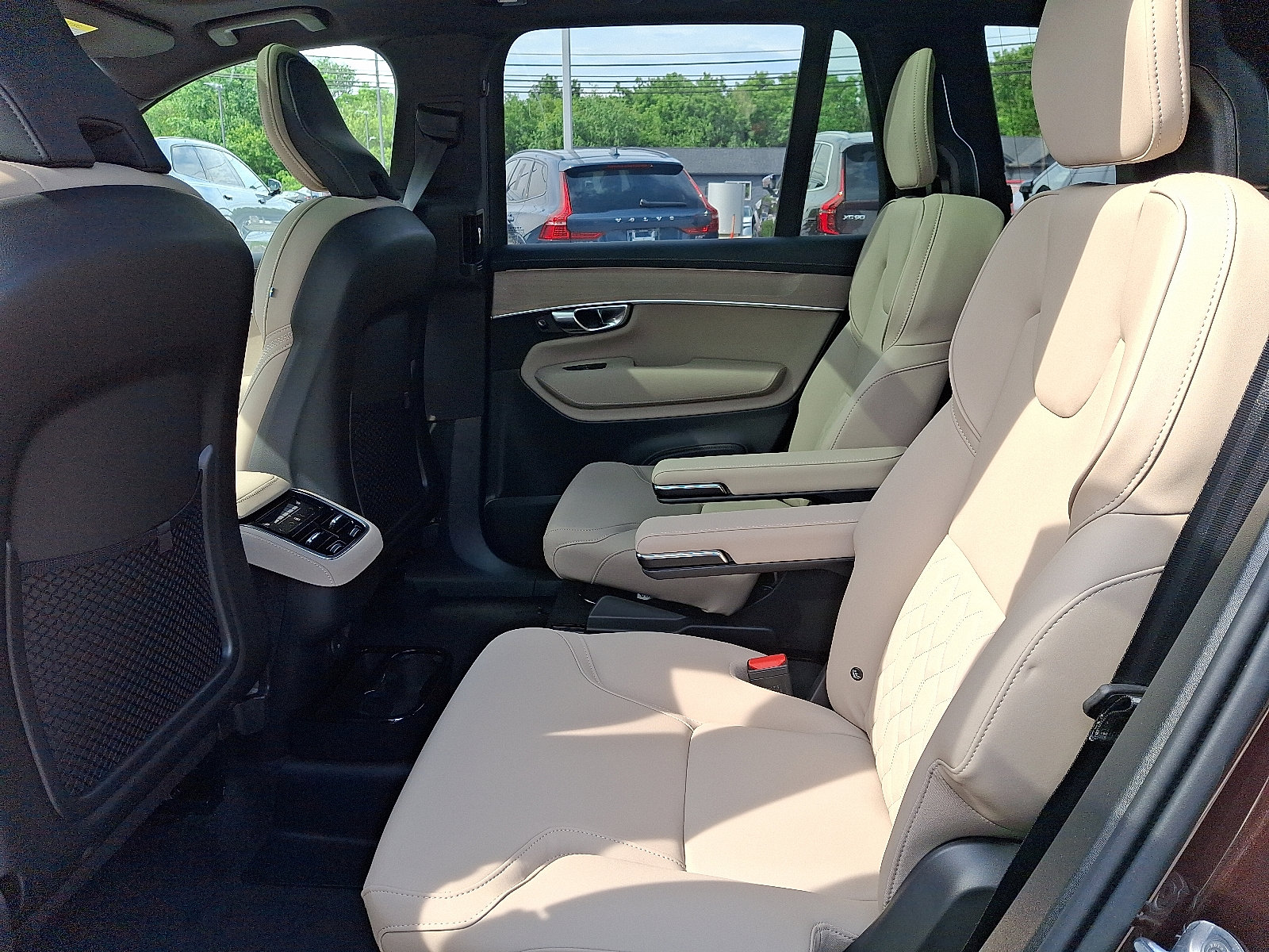 New 2026 Volvo XC90 B6 Plus image 5