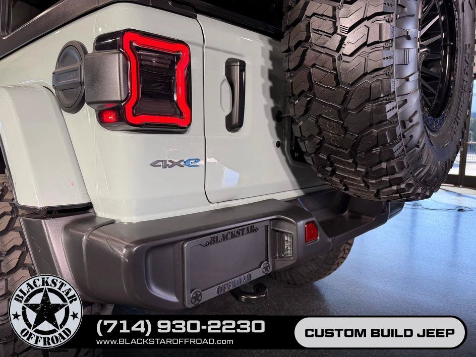Used 2024 Jeep Wrangler Unlimited AWD/4WD image 9