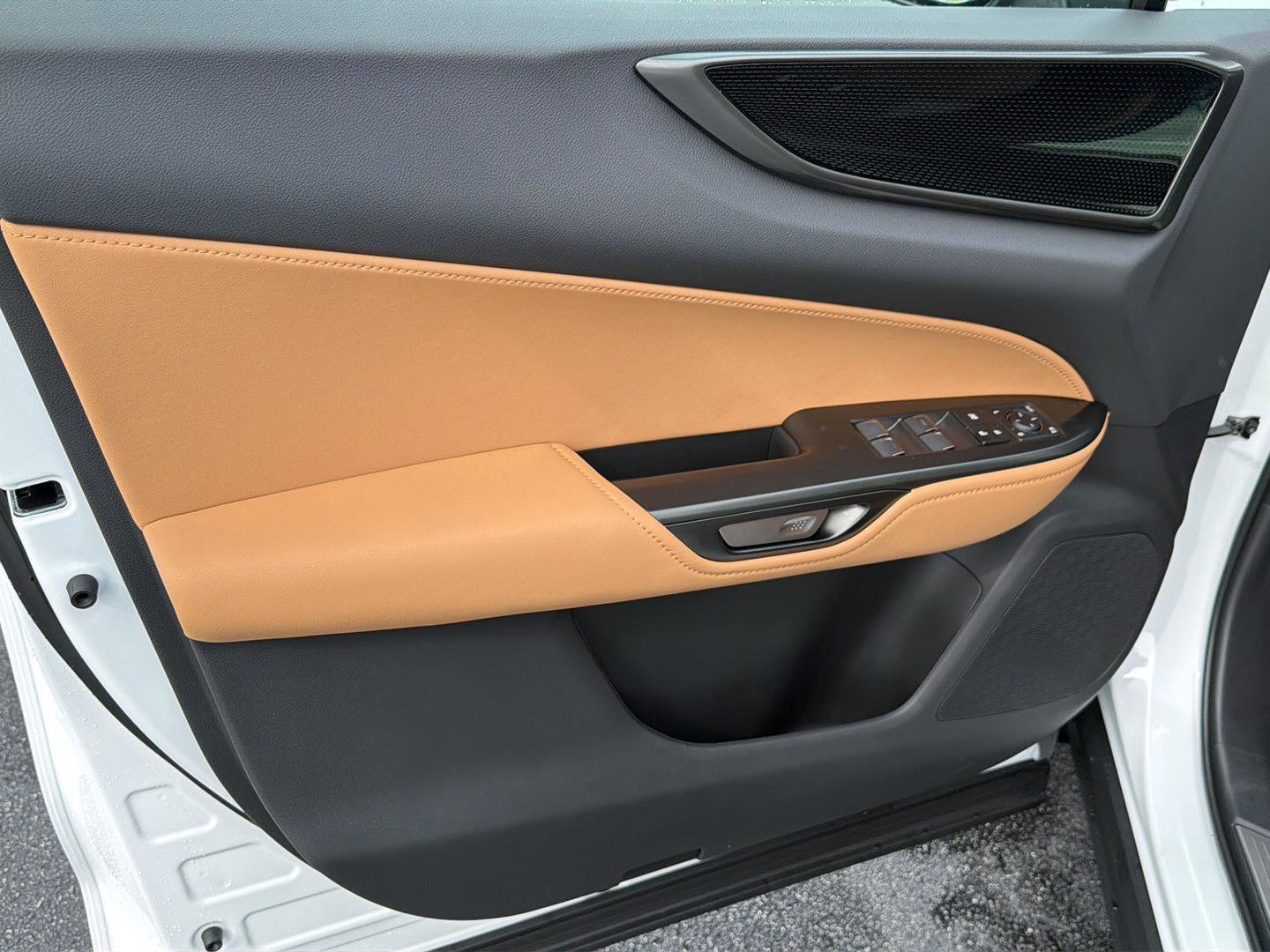 New 2026 Lexus NX 350 AWD image 16