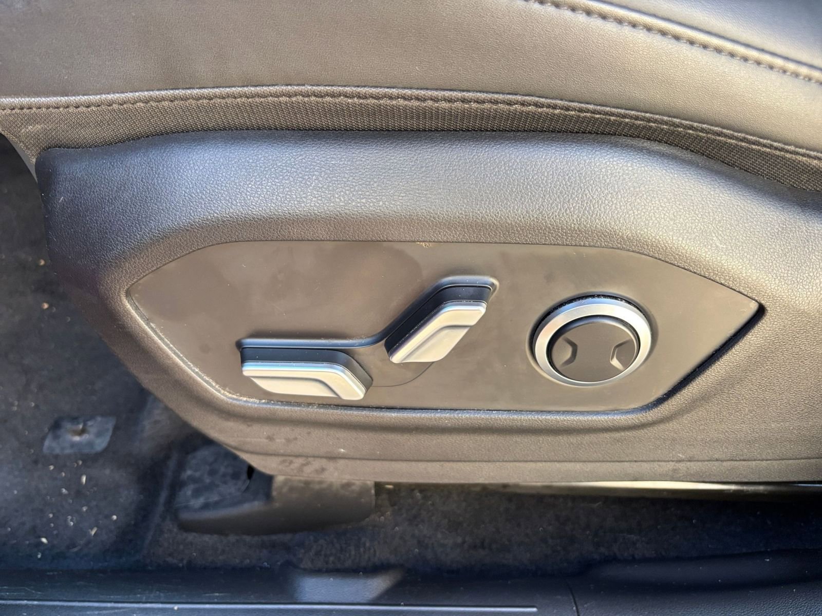 Used 2025 Hyundai Santa Fe SEL image 24