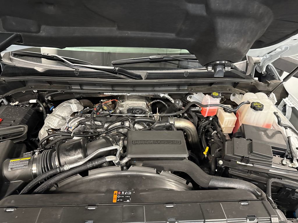 Used 2025 GMC Sierra 3500 AT4 w/ AT4 Premium Plus Package image 12