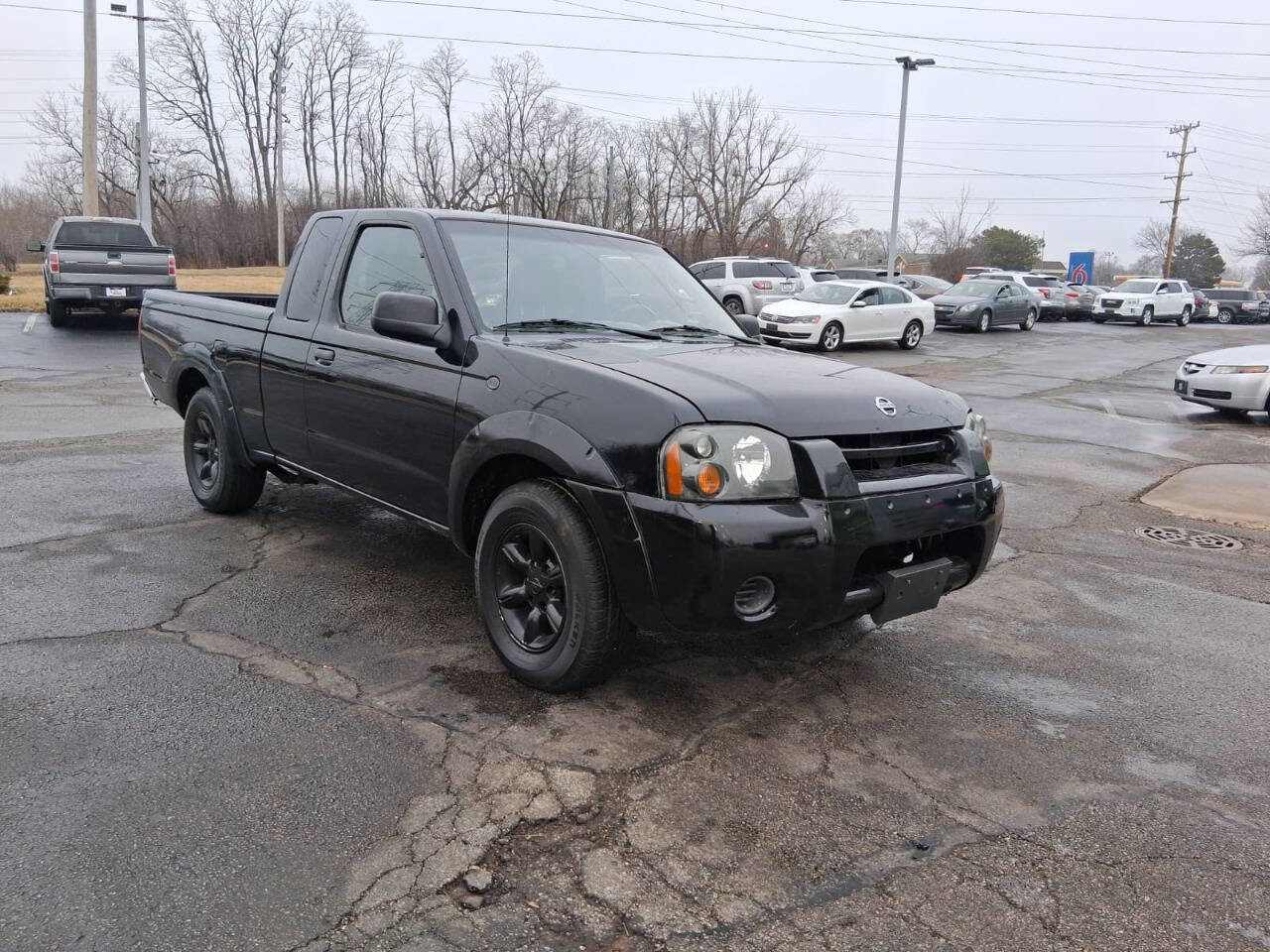 Used 2004 Nissan Frontier XE w/ (VTP) Value Truck Pkg image 2