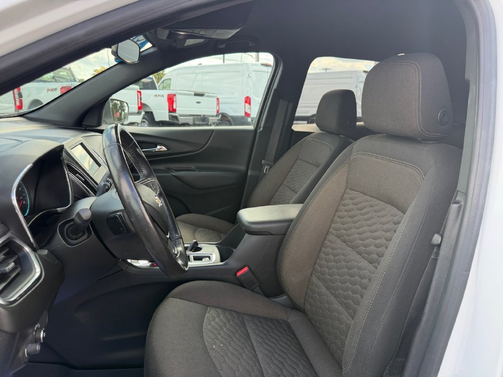 Used 2019 Chevrolet Equinox LT w/ Driver Convenience Package AWD/4WD image 13