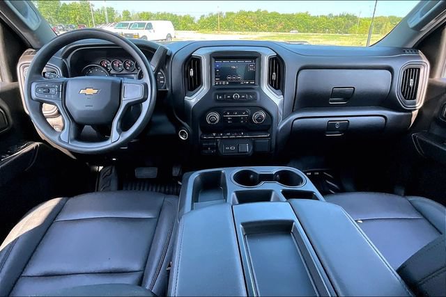 Used 2025 Chevrolet Silverado 2500 W/T w/ WT Convenience Package AWD/4WD image 8