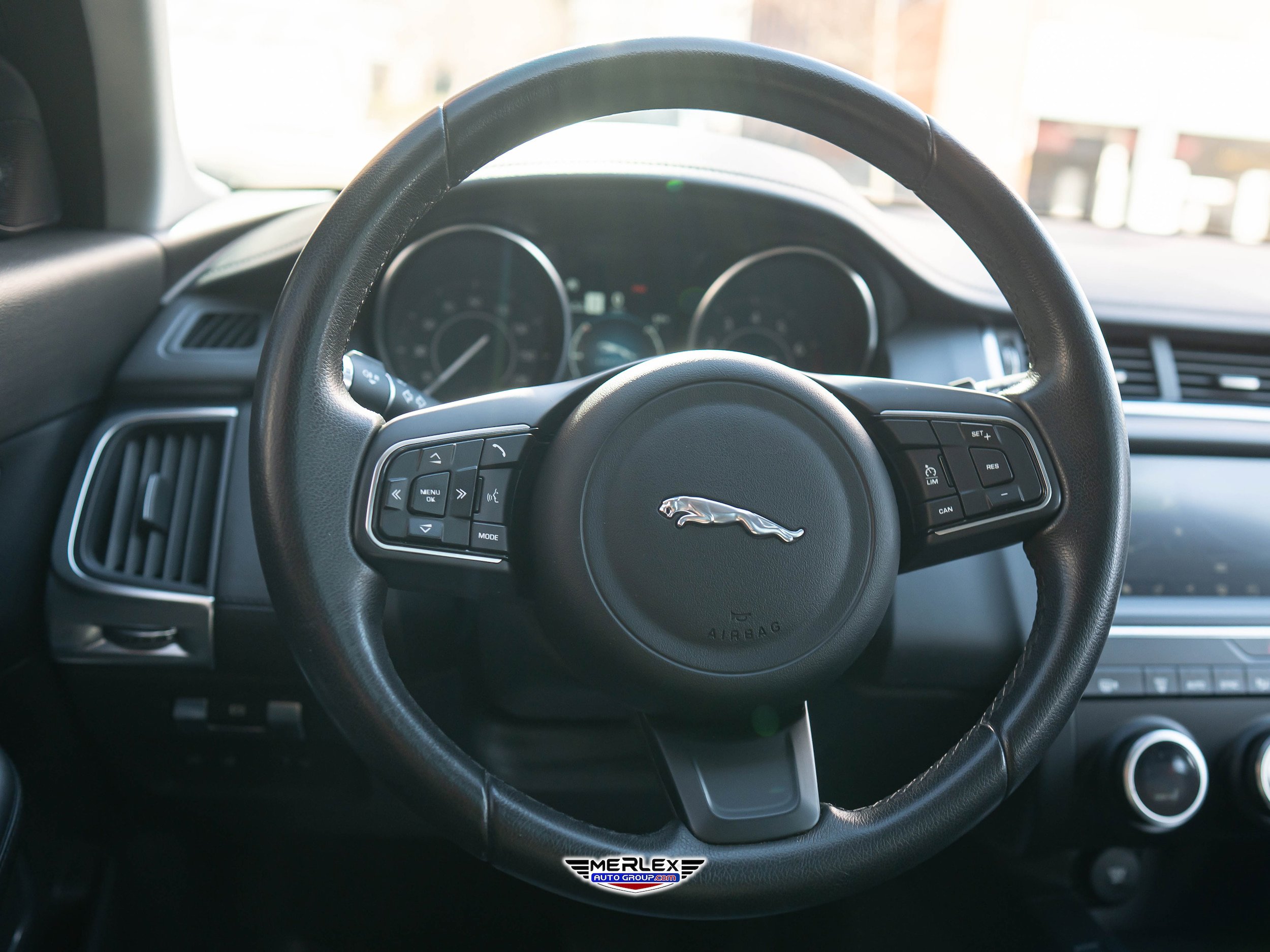 Used 2020 Jaguar E-PACE SE AWD/4WD image 23