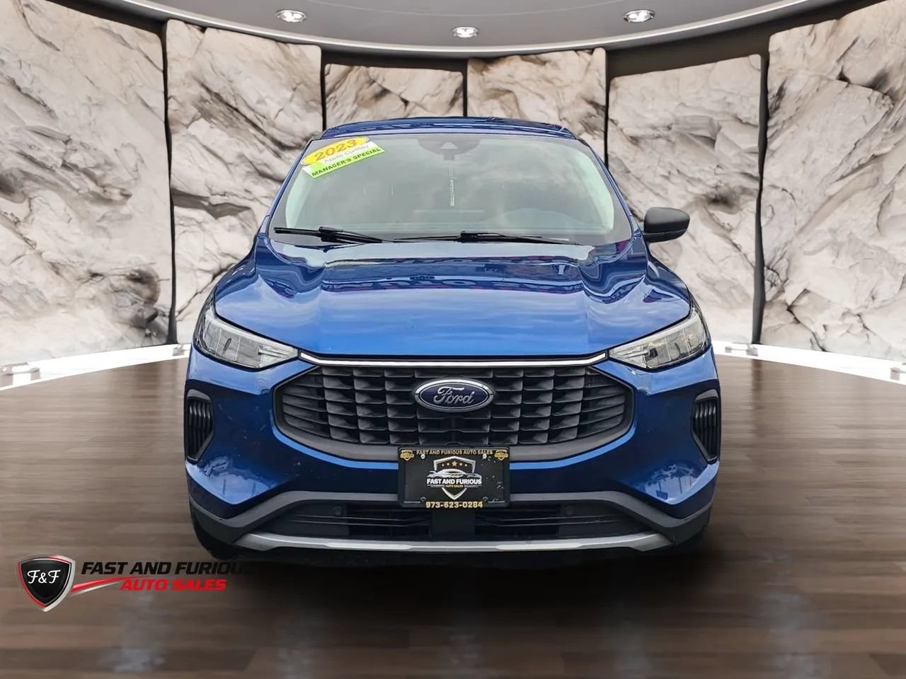 Used 2023 Ford Escape Active w/ Tech Pack #1 AWD/4WD image 2