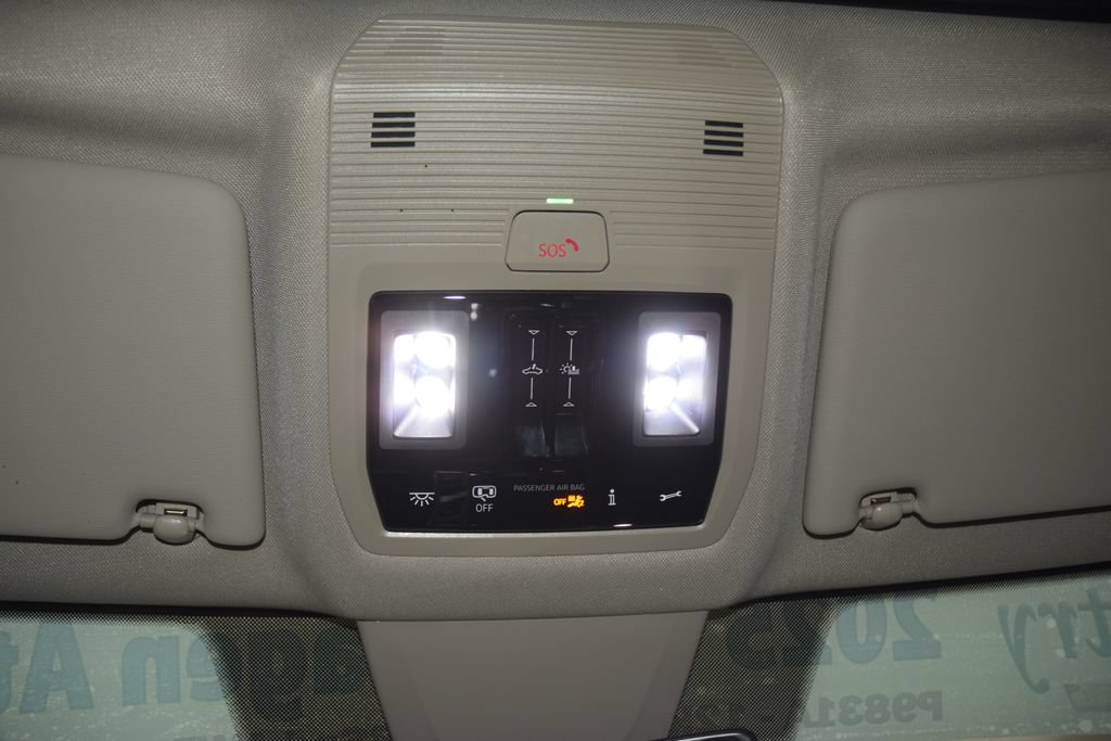 Used 2025 Volkswagen Atlas SEL AWD/4WD image 49